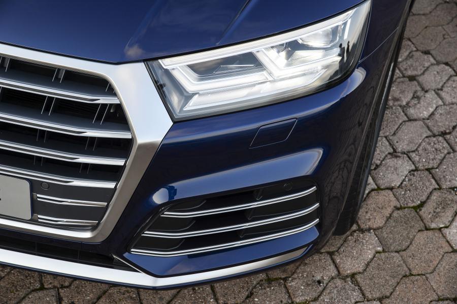 Детали экстерьера Audi SQ5 3.0 TFSI 2017 года  (ZA) (фото 15 из 27)